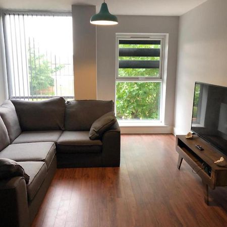 Charming 2-Bed Apartment In Christchurch كرايستشيرش المظهر الخارجي الصورة